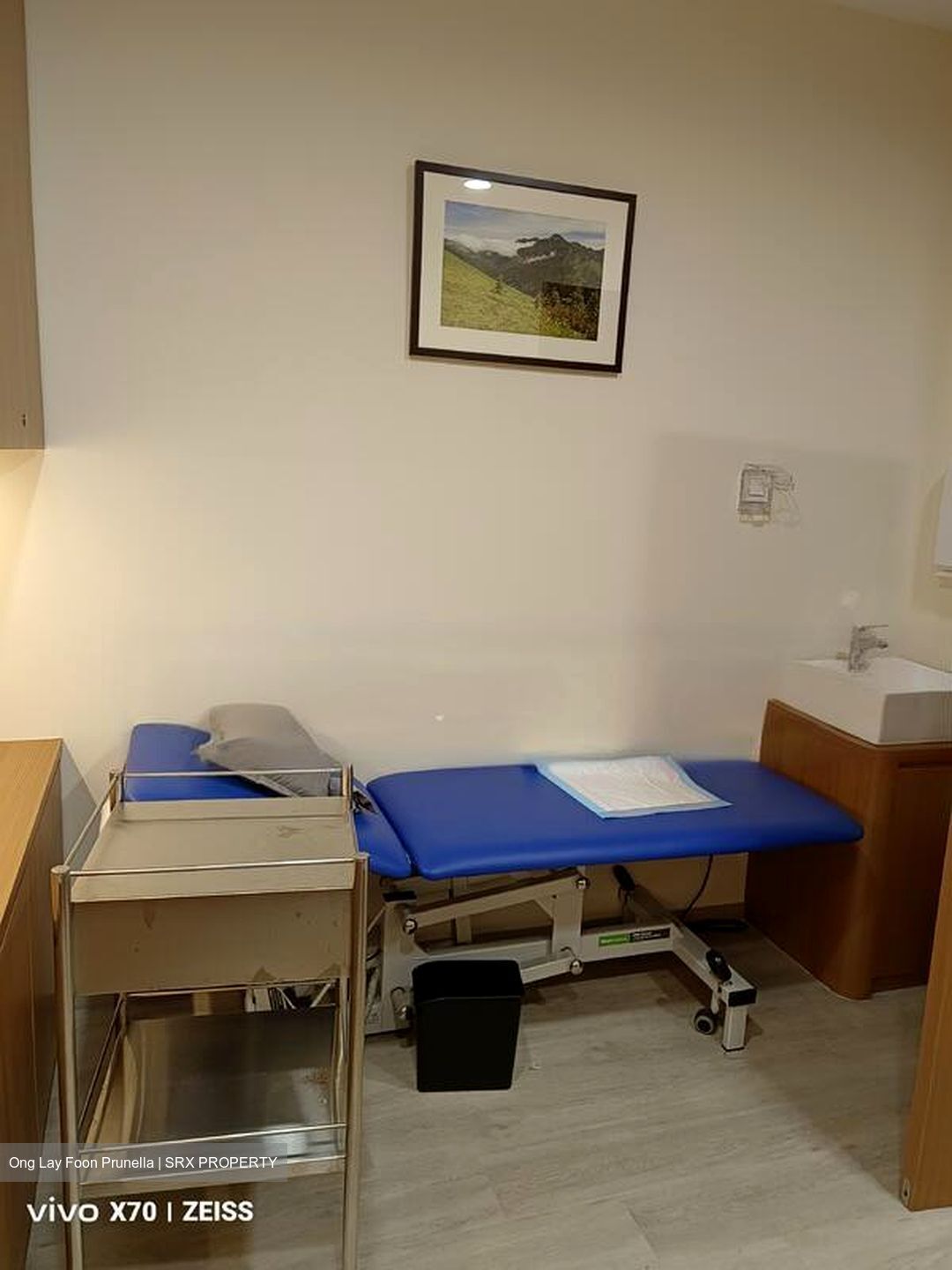 Mount Elizabeth Novena Hospital (D12), Retail #594030681